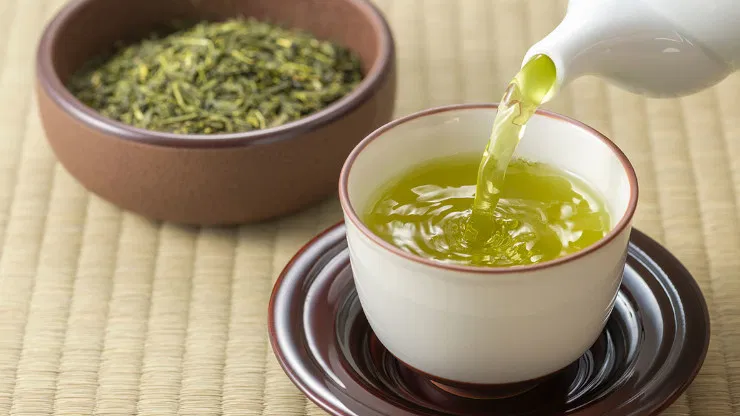 Does Green Tea Make You Poop?