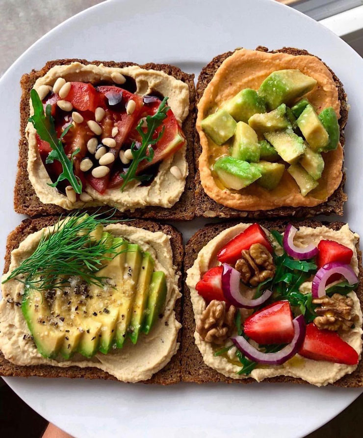 Hummus Toast
