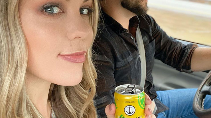 Top 5 Keto-Friendly Beverages to Keep on Hand