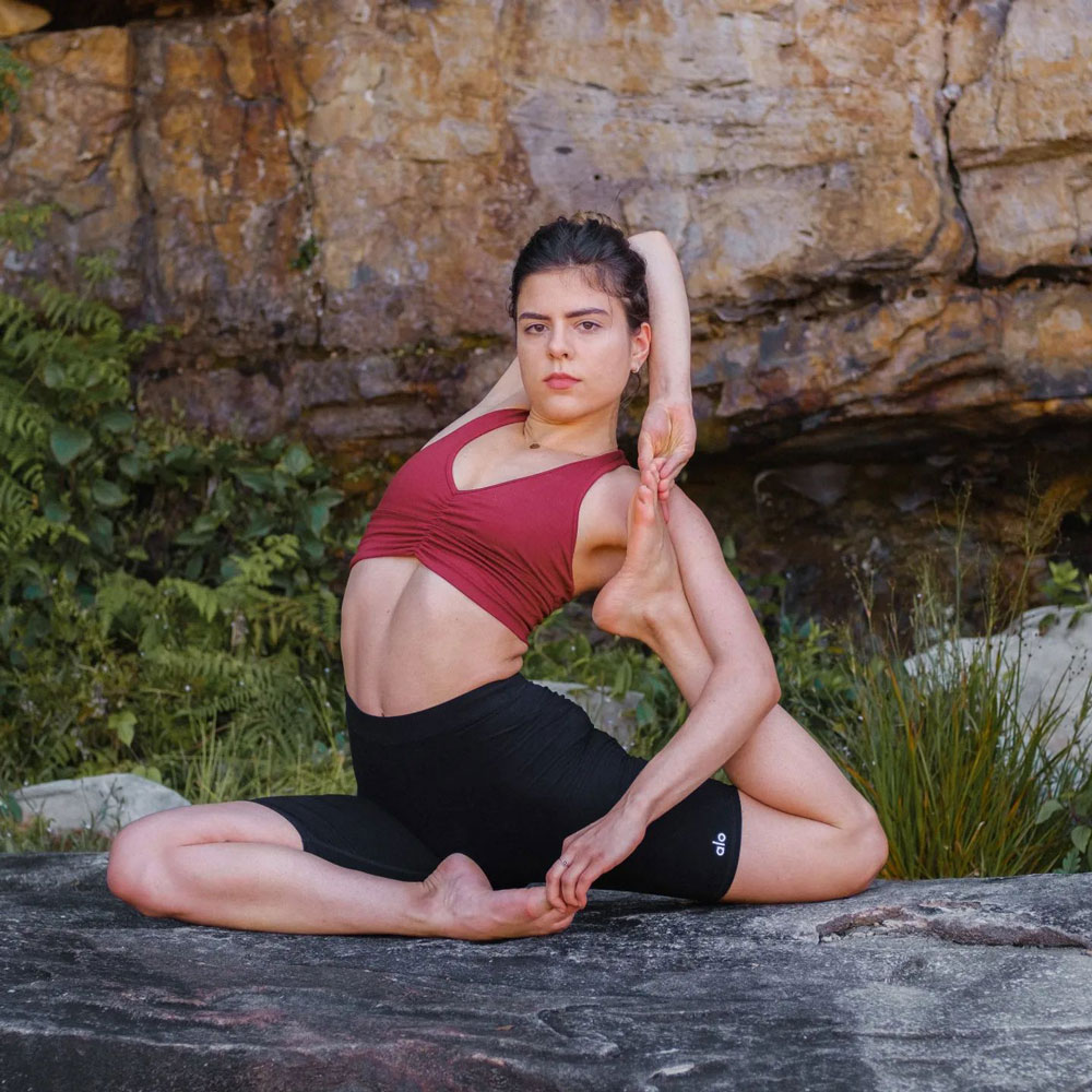 Easy Contortion The King Pigeon Pose