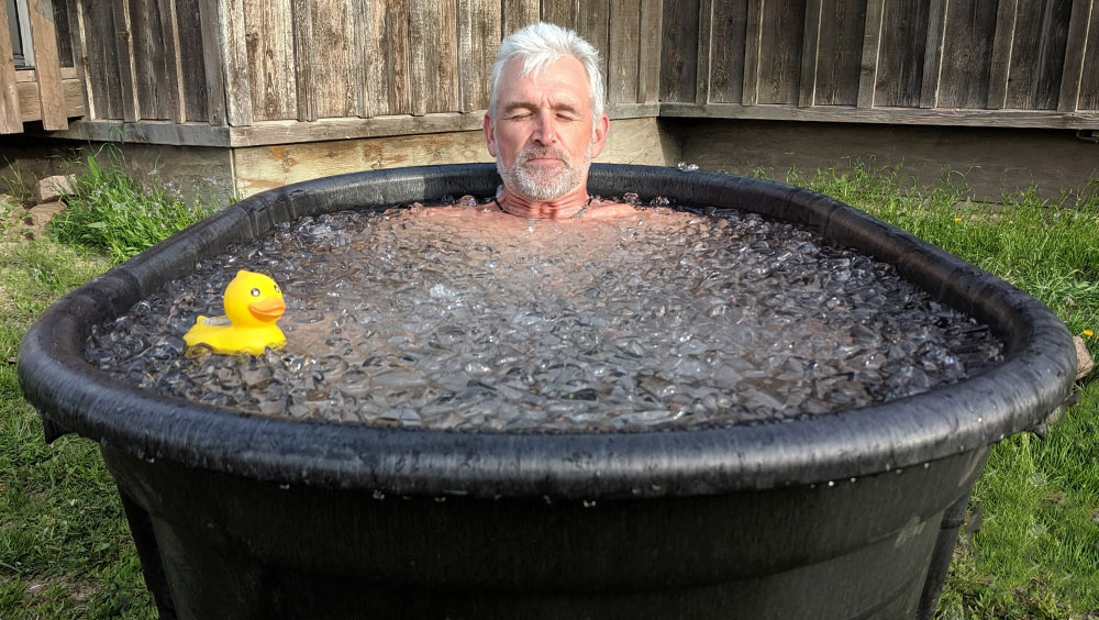 Pros And Cons Of Ice Baths In Your Workout Routine