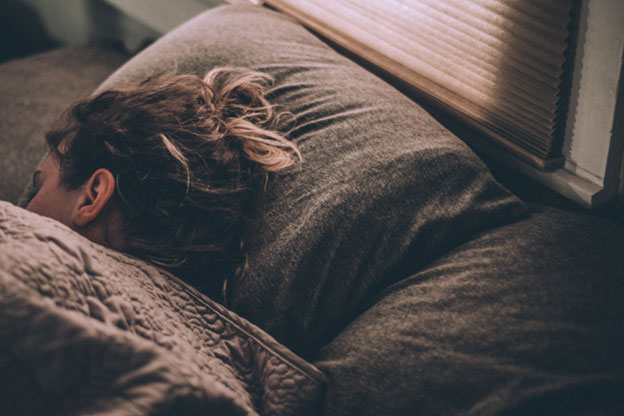 Why is it important to eat before bed