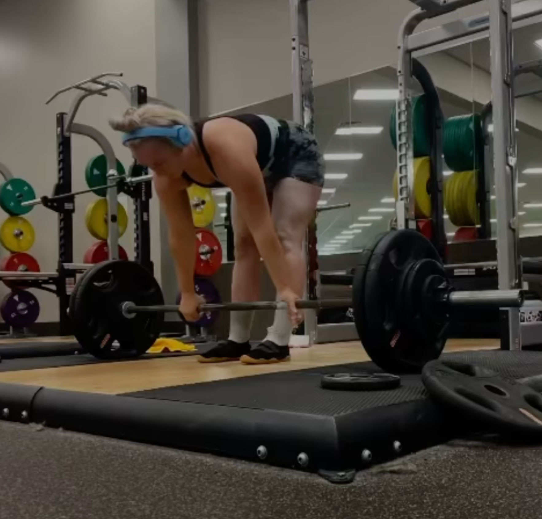 how much does a deadlift bar weigh_0598d779 9e03 47b8 8508 565f10f24915