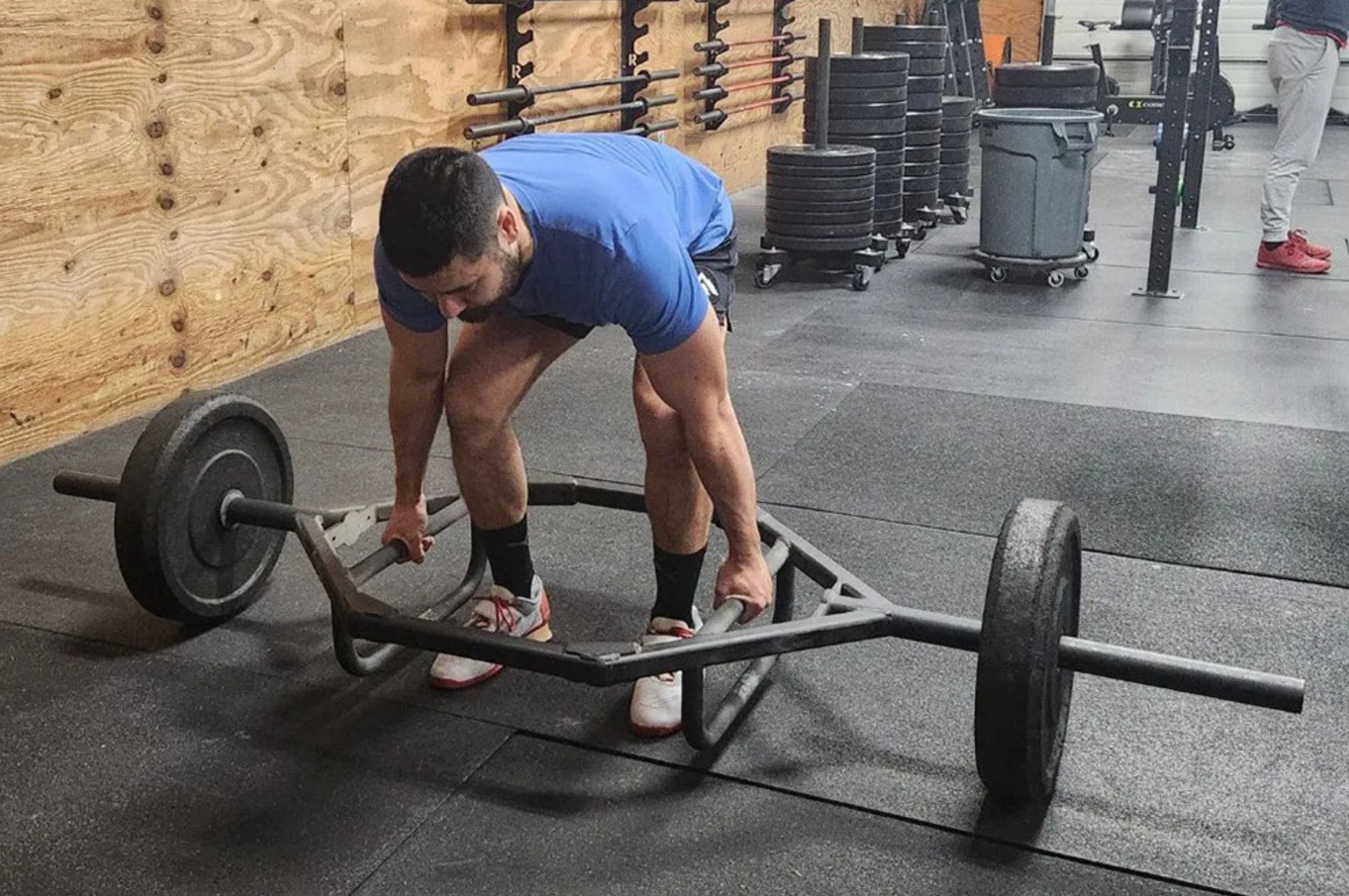 how much does a deadlift bar weigh_34db23ea 6953 4f82 8125 31d1f64ab433