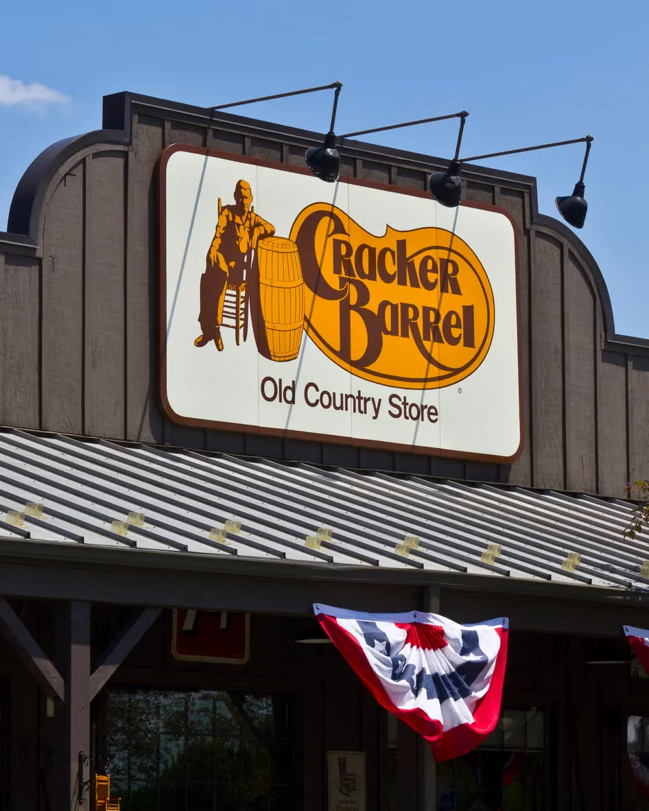 1767799048255_cracker barrel restaurants open new years day 1607454224